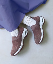 SNEEKE by.enchanted（スニークバイエンチャンテッド）の「【ニット 柔らか】SNEEKE エアライクジュエルスリッポンスニーカー（スニーカー）」