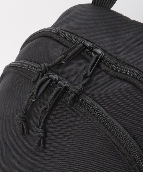 ikka（イッカ）の「撥水デイリーバックパック（バックパック/リュック・メンズ・ブラック/オリーブ・FREE）」の18枚目の写真