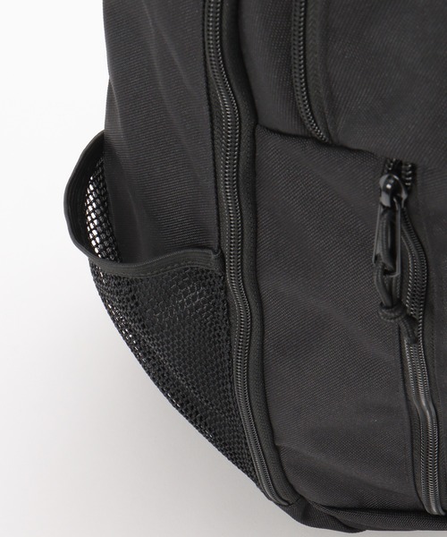 ikka（イッカ）の「撥水デイリーバックパック（バックパック/リュック・メンズ・ブラック/オリーブ・FREE）」の12枚目の写真