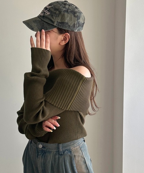 apres jour mignon(アプレジュールミニョン)の「配色リブオフショルニット【ZOZOTOWN限定アイテム】(ニット/セーター・レディース・カーキ/ネイビー/ブラック・X-LARGE/フリー)」の14枚目の写真
