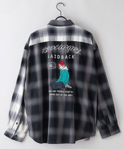 Red Cap Girl(レッドキャプガール)の「【UNIIT × RED CAP GIRL】 オンブレチェック ルーズシルエット バック刺繍シャツ コットン100%(シャツ/ブラウス・メンズ・ブラック/スミクロ/ブルー/ホワイト・LARGE/MEDIUM)」の3枚目の写真