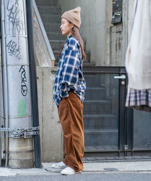 Red Cap Girl(レッドキャプガール)の「【UNIIT × RED CAP GIRL】 オンブレチェック ルーズシルエット バック刺繍シャツ コットン100%(シャツ/ブラウス・メンズ・ブラック/スミクロ/ブルー/ホワイト・LARGE/MEDIUM)」の17枚目の写真