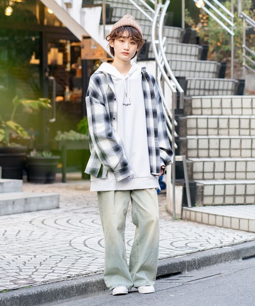 Red Cap Girl(レッドキャプガール)の「【UNIIT × RED CAP GIRL】 オンブレチェック ルーズシルエット バック刺繍シャツ コットン100%(シャツ/ブラウス・メンズ・ブラック/スミクロ/ブルー/ホワイト・LARGE/MEDIUM)」の9枚目の写真