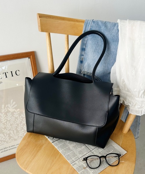 CLEA(クレア)の「【A4サイズ対応】2WAYフラップPUビッグショルダーバッグ(ショルダーバッグ・レディース・ブラウン/ブラック・FREE)」の5枚目の写真