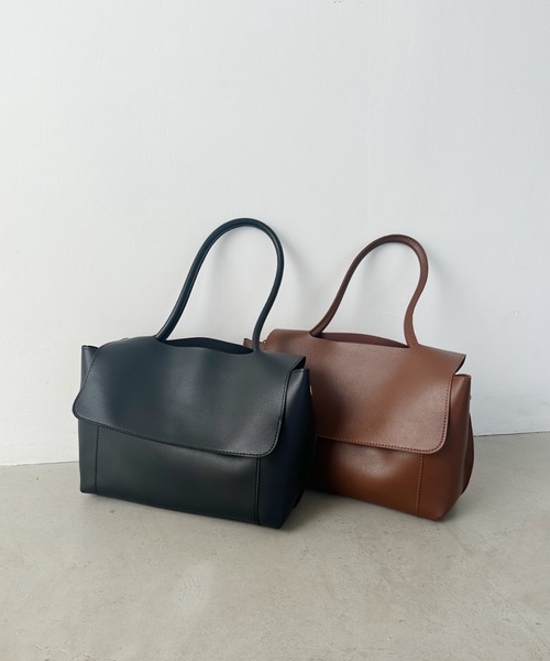 CLEA(クレア)の「【A4サイズ対応】2WAYフラップPUビッグショルダーバッグ(ショルダーバッグ・レディース・ブラウン/ブラック・FREE)」の21枚目の写真