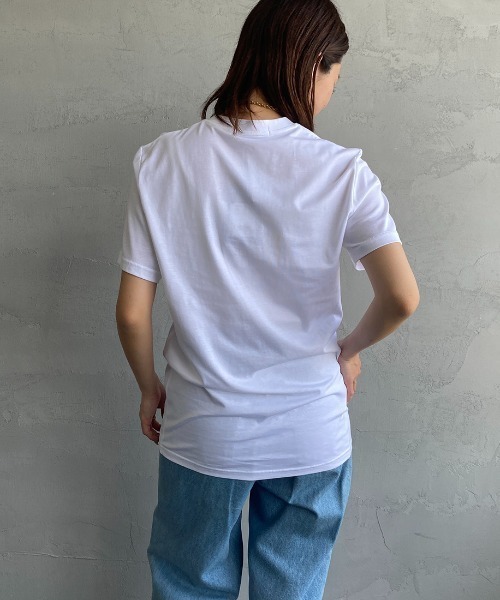FRED PERRY（フレッドペリー）の「[FRED PERRY/フレッドペリー] ローレルリース刺繍 ショートスリーブTシャツ（Tシャツ/カットソー・レディース・ホワイト/ブラック・S/M/L/XS）」の10枚目の写真