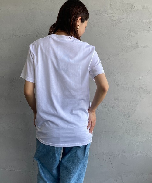 FRED PERRY（フレッドペリー）の「[FRED PERRY/フレッドペリー] ローレルリース刺繍 ショートスリーブTシャツ（Tシャツ/カットソー・レディース・ホワイト/ブラック・S/M/L/XS）」の17枚目の写真