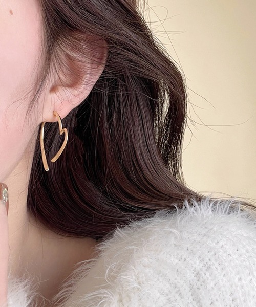 HALEY PESCA（ヘーリーペスカ）の「HALEY PESCA/ペアハートピアス（ピアス（両耳用）・レディース・シルバー/ゴールド・FREE）」の16枚目の写真