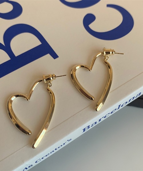 HALEY PESCA（ヘーリーペスカ）の「HALEY PESCA/ペアハートピアス（ピアス（両耳用）・レディース・シルバー/ゴールド・FREE）」の17枚目の写真