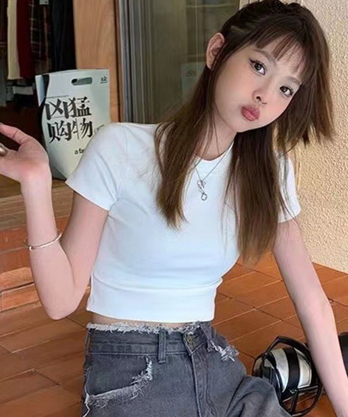 GLAMOROUS JANE(グラマラスジェーン)の「クロップド丈ベーシックTシャツ(Tシャツ/カットソー・レディース・ブラック/ホワイト・M)」の11枚目の写真