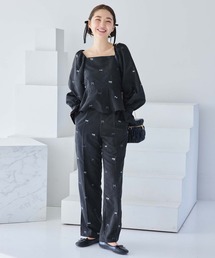 one after another NICE CLAUP | 刺繍リボンスラックスパンツ/ribbon collection(スラックス)