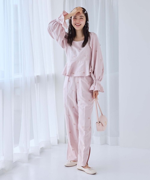 one after another NICE CLAUP(ワンアフターアナザーナイスクラップ)の「刺繍リボンスラックスパンツ/ribbon collection(スラックス・レディース・オフホワイト/ブラック/ピンク・FREE)」の9枚目の写真