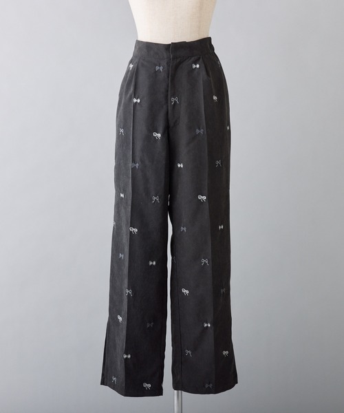 one after another NICE CLAUP(ワンアフターアナザーナイスクラップ)の「刺繍リボンスラックスパンツ/ribbon collection(スラックス・レディース・オフホワイト/ブラック/ピンク・FREE)」の18枚目の写真