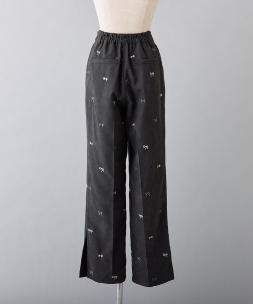 one after another NICE CLAUP(ワンアフターアナザーナイスクラップ)の「刺繍リボンスラックスパンツ/ribbon collection(スラックス・レディース・オフホワイト/ブラック/ピンク・FREE)」の20枚目の写真