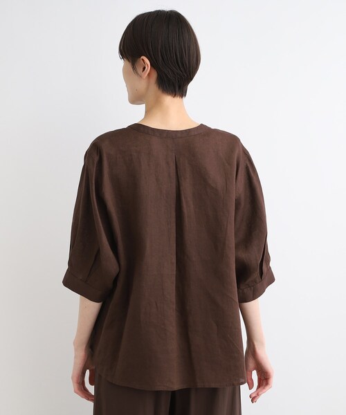 INDIVI(インディヴィ)の「◆【洗える/UVケア/麻100%】ノルマンディリネン デザインブラウス(シャツ/ブラウス・レディース・ブラック系2/ブラウン系その他/ブルーグリーン/ホワイト/ベージュ/パープル/ネイビー・03/05/12/13/15 /34/38/07/17)」の17枚目の写真