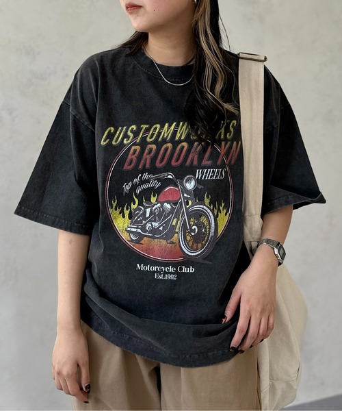 CPCM(シーピーシーエム)の「パウダー加工ビンテージライクT(Tシャツ/カットソー・メンズ・ダークグレー/ブラック/ブラック系その他2/ブラック系その他/ブラック系その他3/チャコールグレー/グレー系その他/グレー/グレー系その他2/グレー系その他3/グレー系その他4/ダークブラック・MEDIUM/LARGE)」の4枚目の写真