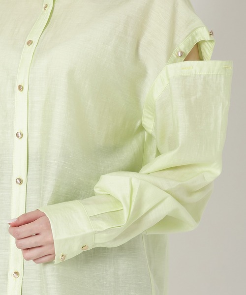 REDYAZEL（レディアゼル）の「オープンショルダーシャツ（シャツ/ブラウス・レディース・オフホワイト/ライトグレー/グリーン/ピンク・FREE）」の21枚目の写真