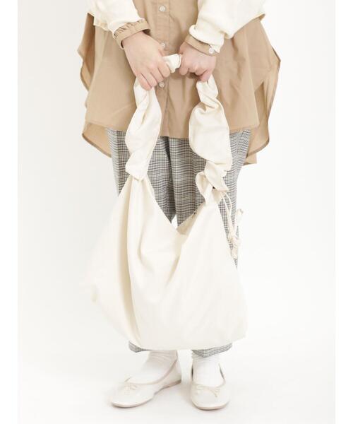 Samansa Mos2（サマンサ モスモス）の「シャーリングナイロンショルダー（ハンドバッグ・レディース・ブラック/キナリ・F）」の3枚目の写真