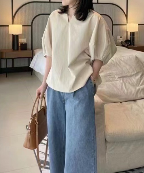 GEMEDA(ジェメダ)の「ノーカラーパフスリーブ ブラウス(シャツ/ブラウス・レディース・ベージュ/ブラック/ホワイト・M)」の11枚目の写真