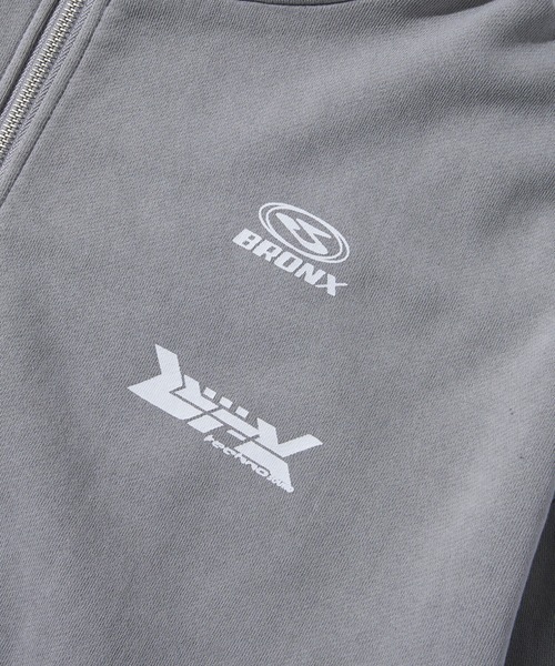 WHO'S WHO gallery（フーズフーギャラリー）の「【KOOKY'N/クーキー】BRONXスウェットマウンテンパーカー（マウンテンパーカー・メンズ・ネイビー/ライトグレー/チャコールグレー・FREE）」の14枚目の写真