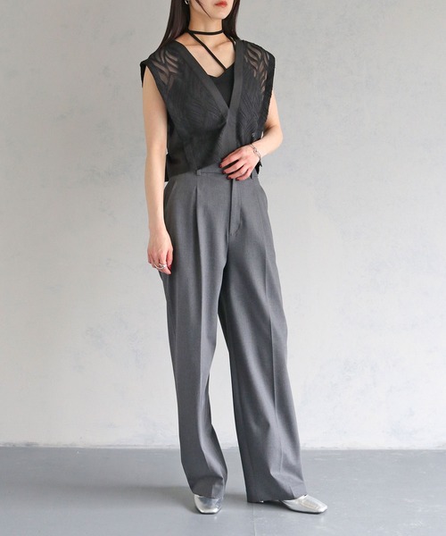 cheriella（シェリエラ）の「【cheriella】WEB限定リーフシフォンレースアップベスト（シャツ/ブラウス・レディース・アイボリー/ブラック・M）」の20枚目の写真