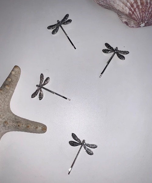 Vipoa(ヴィポア)の「Dragonfly metallic hair clip 2set(ヘアピン・レディース・シルバー・FREE)」の7枚目の写真