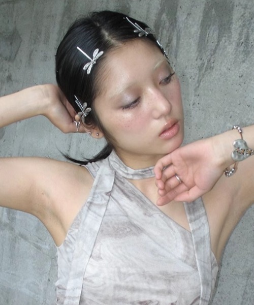 Vipoa(ヴィポア)の「Dragonfly metallic hair clip 2set(ヘアピン・レディース・シルバー・FREE)」の8枚目の写真