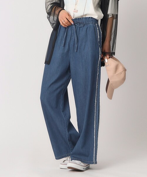 Cutie Blonde（キューティーブロンド）の「◆【ひと味違うサイドフリンジライン】 洗える デニムイージーパンツ（デニムパンツ・レディース・ブルー系その他/ライトブルー・04/03/02）」の2枚目の写真