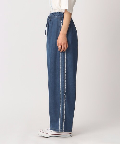 Cutie Blonde（キューティーブロンド）の「◆【ひと味違うサイドフリンジライン】 洗える デニムイージーパンツ（デニムパンツ・レディース・ブルー系その他/ライトブルー・04/03/02）」の3枚目の写真