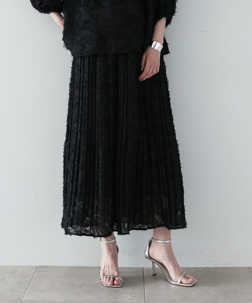 GALLEST(ギャレスト)の「◆ジャカードフリンジプリーツスカート(スカート・レディース・ブラック/オフホワイト・40/38/36)」の1枚目の写真