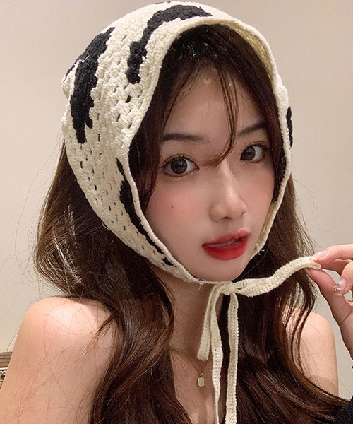 MEMECLE(メメクル)の「【 MEMECLE / メメクル 】フラワークロシェ2WAYヘッドスカーフ バブーシュカ(その他ヘアアクセサリー・レディース・グリーン系1/ホワイト系1/パープル系1/ホワイト系4/ピンク系3/ピンク系1/その他1/ホワイト系3/ホワイト系5/ピンク系2/レッド系1/ブルー系1/その他4/その他2/ホワイト系2・FREE)」の2枚目の写真