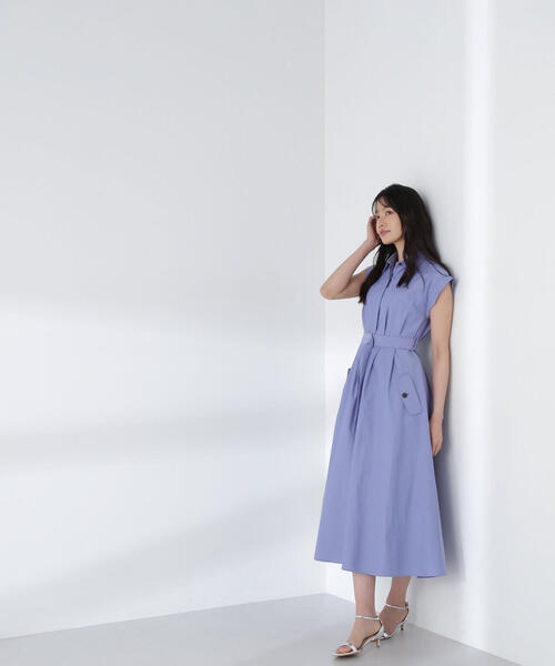 NATURAL BEAUTY BASIC（ナチュラルビューティーベーシック）の「◇ベルテッドフレンチシャツワンピース（シャツワンピース・レディース・ベージュ/ネイビー/ブルー・SMALL/MEDIUM）」の4枚目の写真