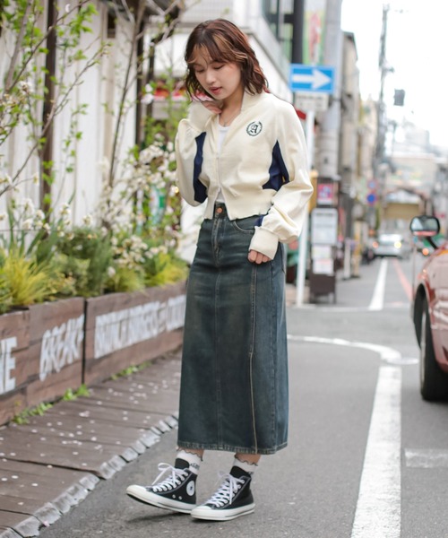 SPINNS(スピンズ)の「【サイズ展開あり】カップ付き リブアメスリタンクトップ(タンクトップ・レディース・ブラック/カーキ/オフホワイト/オートミール/モカ・M/S)」の16枚目の写真