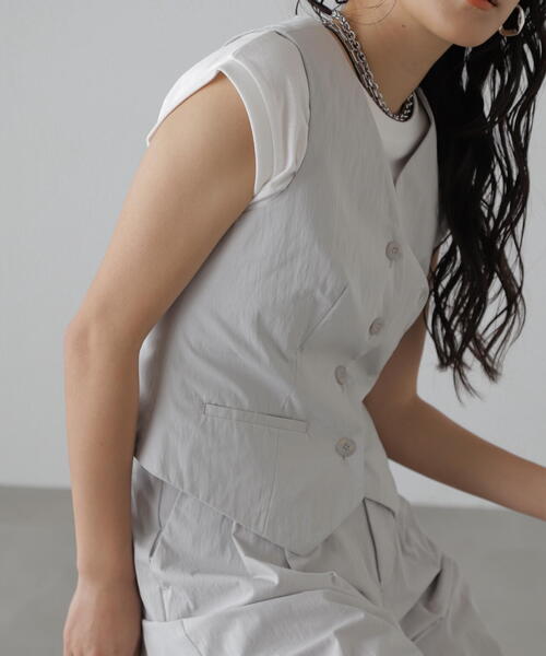 FREE'S MART(フリーズマート)の「タフランタキシードベスト(ベスト・レディース・グレー/ベージュ・FREE)」の6枚目の写真
