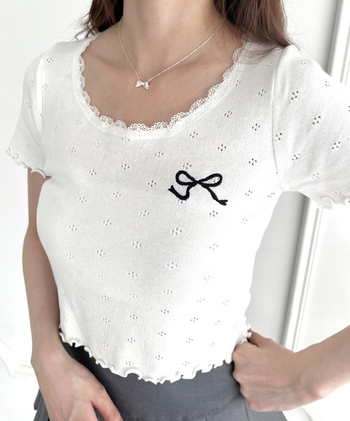 Loueme(ルエム)の「リボン刺繍レーストリムトップス(Tシャツ/カットソー・レディース・ブラック/ライトブルー/グレー/ホワイト/ピンク・FREE)」の13枚目の写真