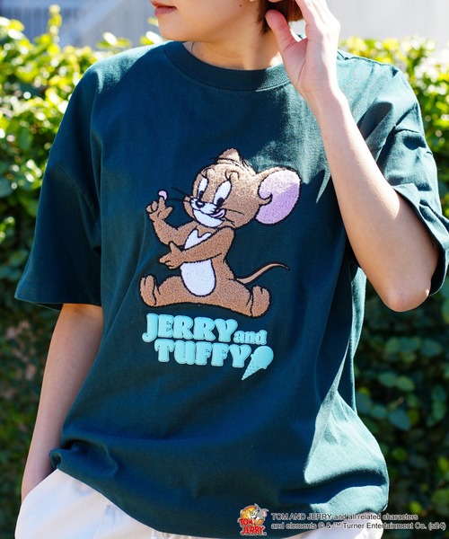 Tom&Jerry(トムアンドジェリー)の「【TOM AND JERRY/トムとジェリー】オリジナルデザインTシャツ ジェリー タフィー ドロップショルダー ビッグシルエット ユニセックス(Tシャツ/カットソー・メンズ・ブルー系その他2/グリーン系その他/ベージュ系その他2/ホワイト系その他/ホワイト系その他2/ベージュ系その他・X-LARGE/LARGE/MEDIUM/SMALL)」の21枚目の写真