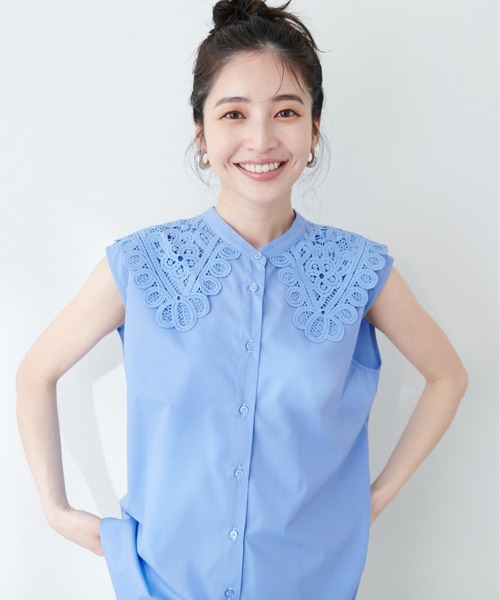 natural couture(ナチュラルクチュール)の「衿レースフレンチスリーブブラウス(シャツ/ブラウス・レディース・オフホワイト/チャコール/ブルー・FREE)」の3枚目の写真