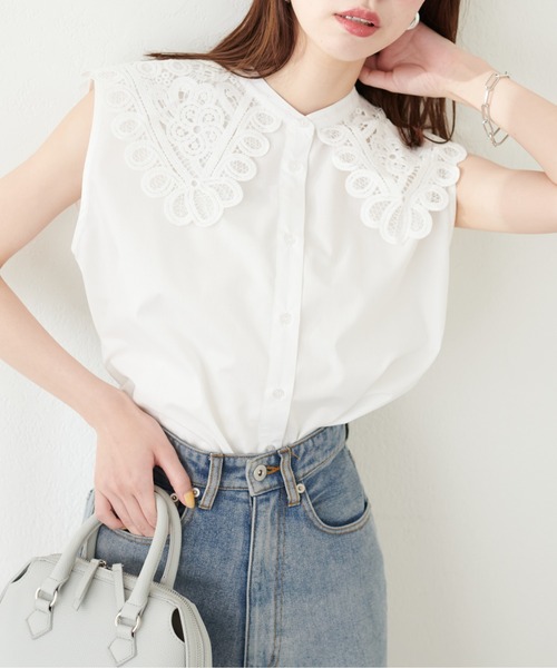natural couture(ナチュラルクチュール)の「衿レースフレンチスリーブブラウス(シャツ/ブラウス・レディース・オフホワイト/チャコール/ブルー・FREE)」の5枚目の写真