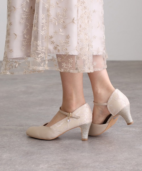 Vカットデザインパンプス フォーマル オケージョン 結婚式 二次会 お呼ばれ（パンプス）｜PourVous（プールヴー）のファッション通販 -  ZOZOTOWN オデットエオディール　アローズ　パンプス　ベージュ　結婚式　フォーマル　23