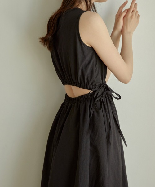 ACYM(アシーム)の「Back cut ribbon ワンピース(ワンピース・レディース・アイボリー/ブラック/ベージュ・FREE)」の18枚目の写真