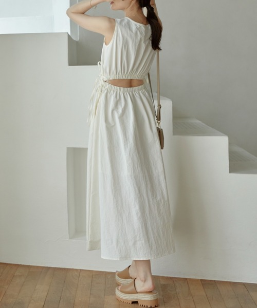 ACYM(アシーム)の「Back cut ribbon ワンピース(ワンピース・レディース・アイボリー/ブラック/ベージュ・FREE)」の6枚目の写真