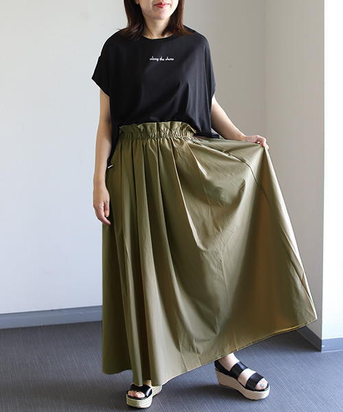 REAL CUBE(リアルキューブ)の「接触冷感タックフレアスカート(スカート・レディース・ブラック/ベージュ/ライトカーキ・FREE)」の8枚目の写真