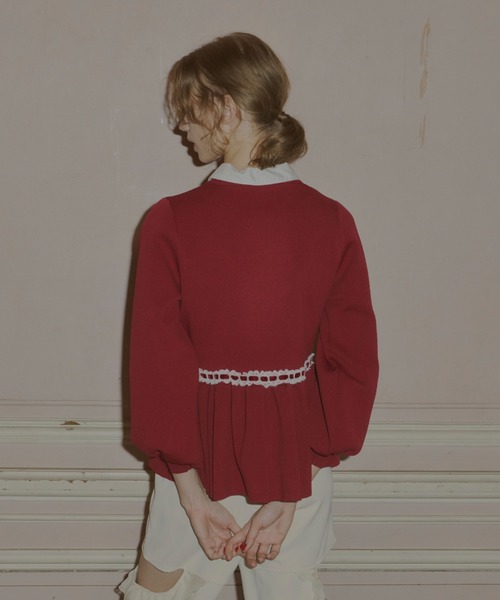 idem(イデム)の「velours ribbon peplum cardigan / リボンペプラムカーディガン(カーディガン/ボレロ・レディース・レッド/ネイビー/アイボリー/グレー・FREE)」の18枚目の写真