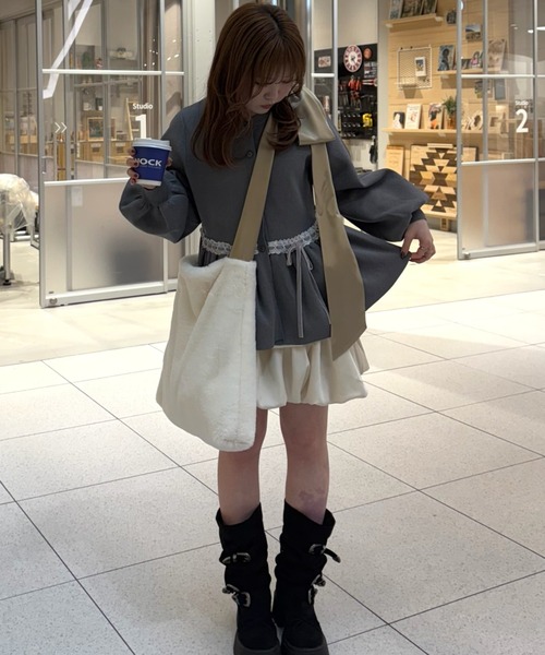 idem リボンペプラムカーディガン グレー idem（イデム）の「velours ribbon peplum cardigan / リボンペプラム