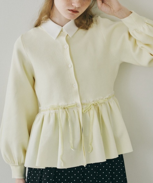idem(イデム)の「velours ribbon peplum cardigan / リボンペプラムカーディガン(カーディガン/ボレロ・レディース・レッド/ネイビー/アイボリー/グレー・FREE)」の12枚目の写真
