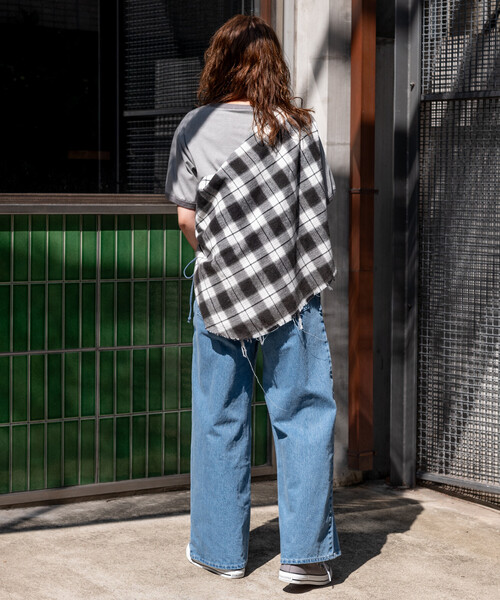 FREAK'S STORE(フリークスストア)の「SOMETHING × FREAK'S STORE/サムシング 別注 サイドレースアップリボンデニム/ワイドデニム(デニムパンツ・レディース・ネイビー/ブラック/ブルー・SMALL/MEDIUM)」の7枚目の写真