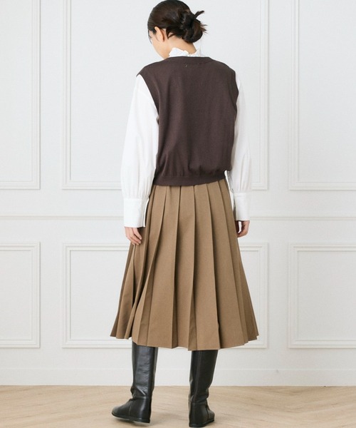 INED CLARO（イネドクラロ）の「クロップドニットベスト（ニット/セーター・レディース・エメラルドブルー/ブラウン/ネイビー/パープル・フリー）」の22枚目の写真