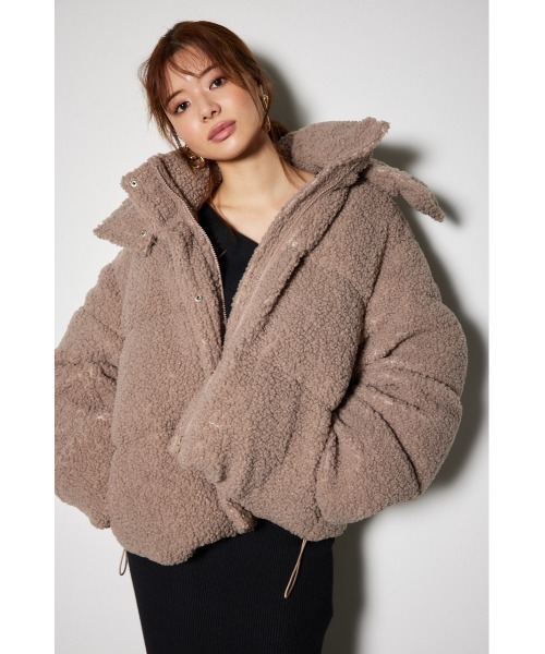 rienda（リエンダ）の「フード付きショートボアダウンジャケット（ダウンジャケット/コート・レディース・ベージュ/ホワイト・SMALL/MEDIUM）」の18枚目の写真