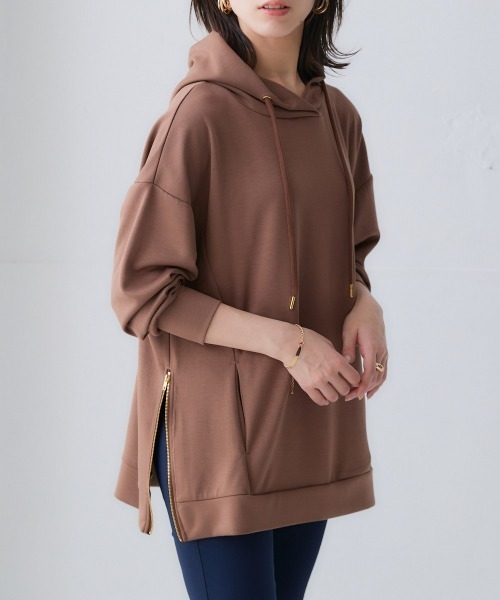 nissen(ニッセン)の「なめらかポンチ素材 サイドジップパーカー(パーカー・レディース・ブラック/モカ/グレイッシュブルー/グリーン系/チャコールグレー/グレイッシュベージュ・S/M/L/LL)」の3枚目の写真