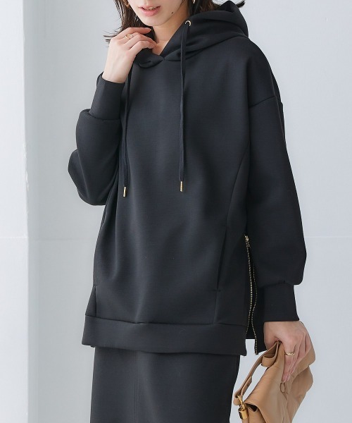 nissen(ニッセン)の「なめらかポンチ素材 サイドジップパーカー(パーカー・レディース・ブラック/モカ/グレイッシュブルー/グリーン系/チャコールグレー/グレイッシュベージュ・S/M/L/LL)」の13枚目の写真